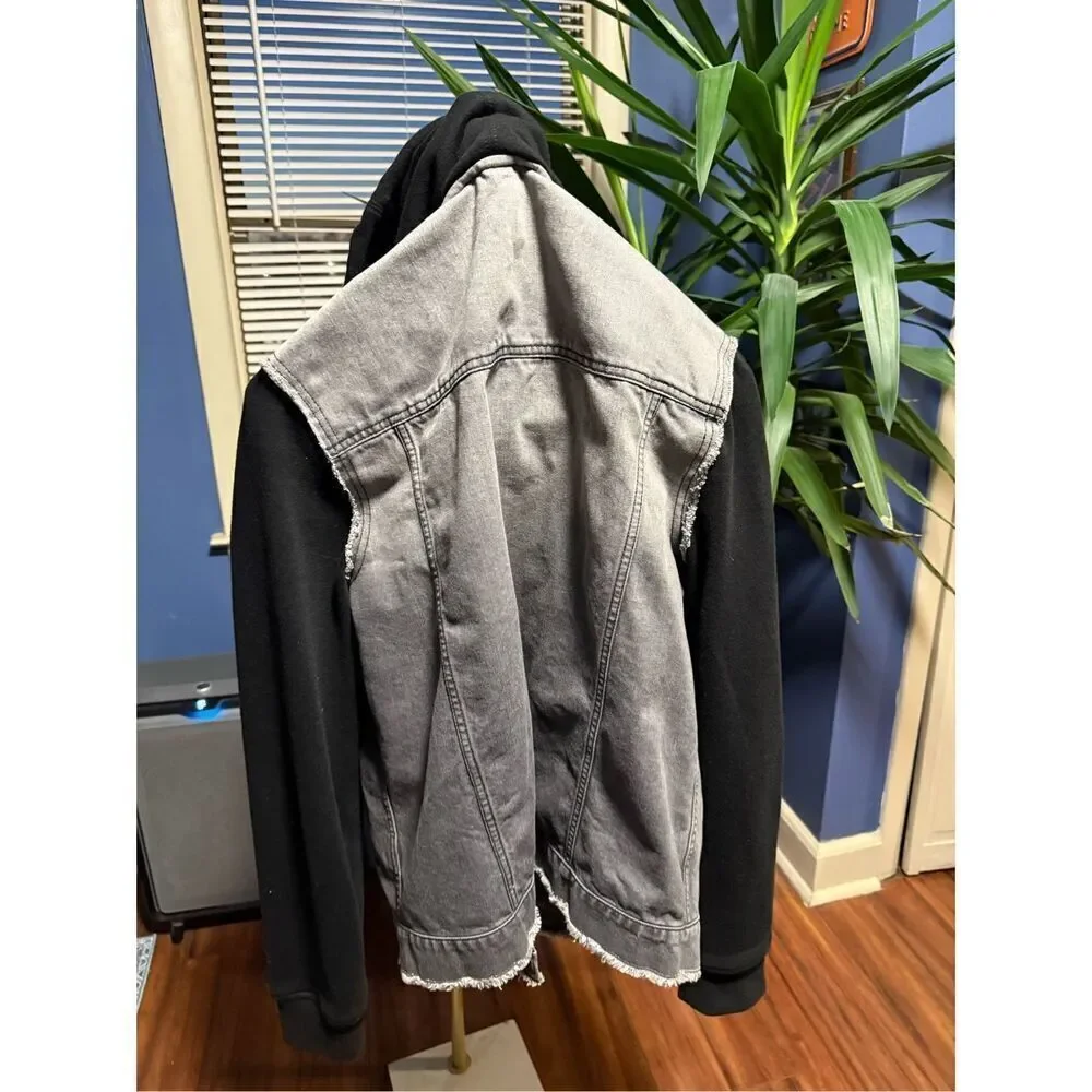 CALVIN KLIEN JEAN JACKET